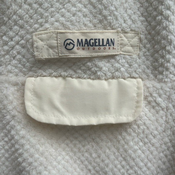 Magellan Outdoors Women’s Classic Fit 1/4 Zip Fleece Small Sweater Pullover B3 - Picture 5 of 7